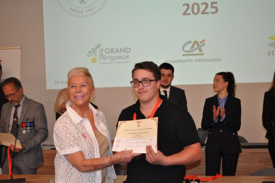 {Comité Féminin Dordogne Cancer} {Prévention et dépistage Cancer Dordogne}